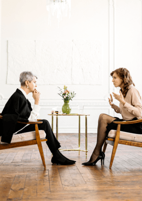 Locutor en estudios de radio