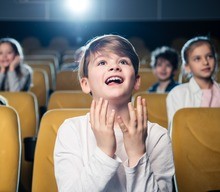 Uczestnicy obozu w czasie gry językowej.