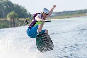 Skok na wakeboard