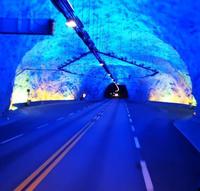 Widok na fragment tunelu.