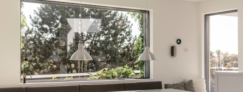 WAS HEBT UNSERE FENSTER VON DER BREITEN MASSE AB?