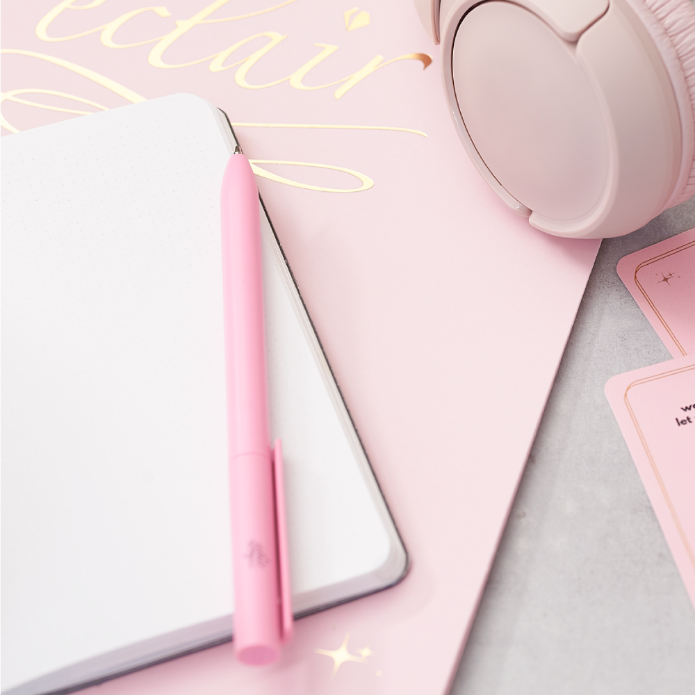 szkolenie online z przedłużania paznokci żelowych