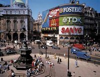 Widok na Piccadilly Circus.