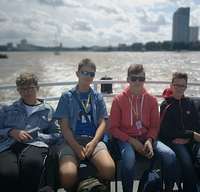 Uczestnicy kolonii na promie.