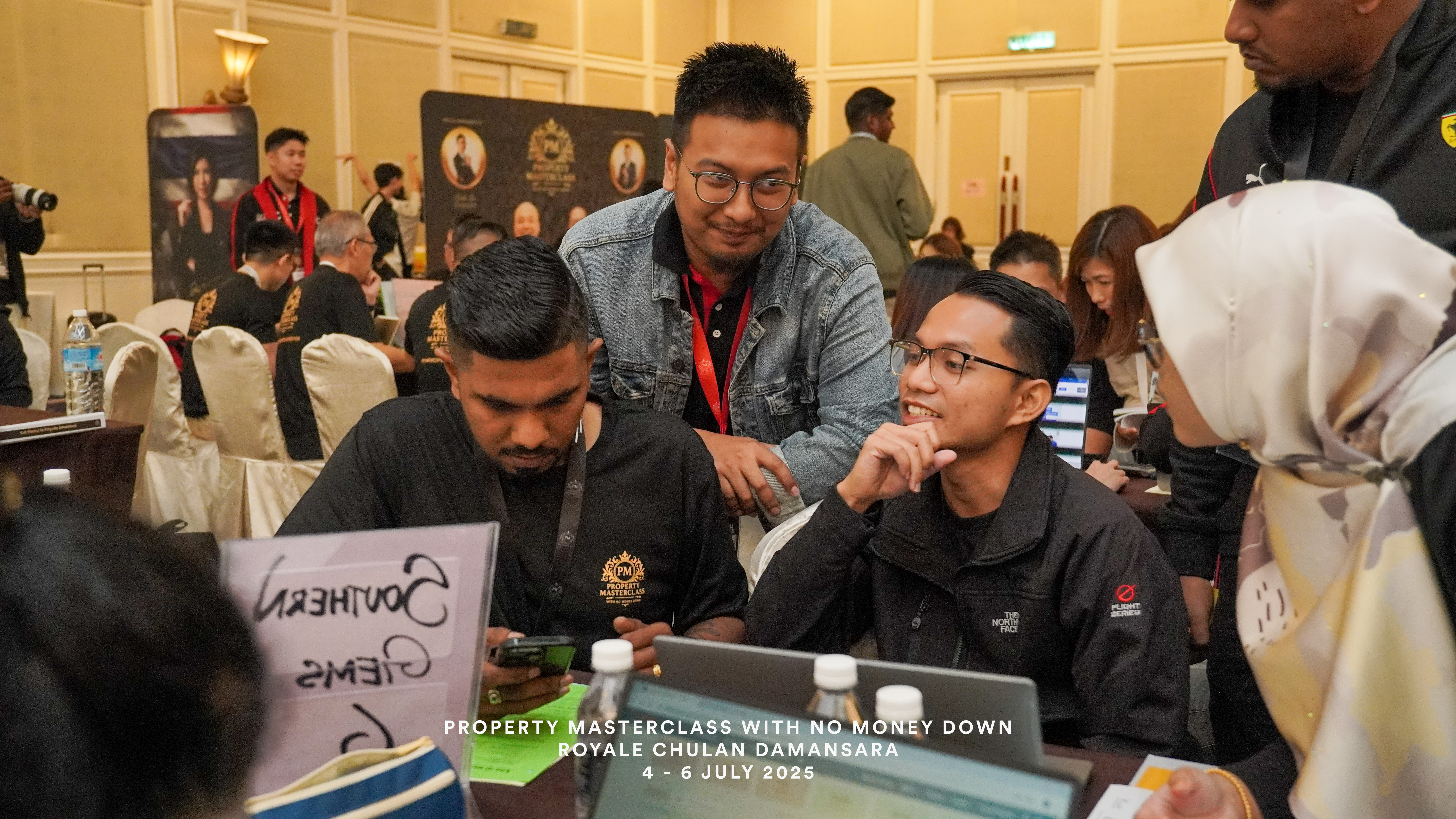 Deal discussion table