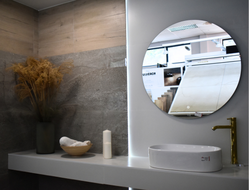 Zapraszamy do naszych salonów w Krakowie, Proszowicach, Busku Zdroju i Brzesku, gdzie nasi eksperci pomogą Ci znaleźć idealne rozwiązania dla Twojej łazienk Zapomnij o zamglonych lustrach!