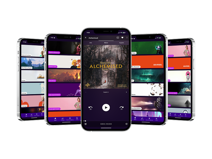 F&uuml;nf nebeneinander stehende Smartphones zeigen verschiedene Bildschirme einer App mit Play-Buttons, Titeln und Vorschaubildern