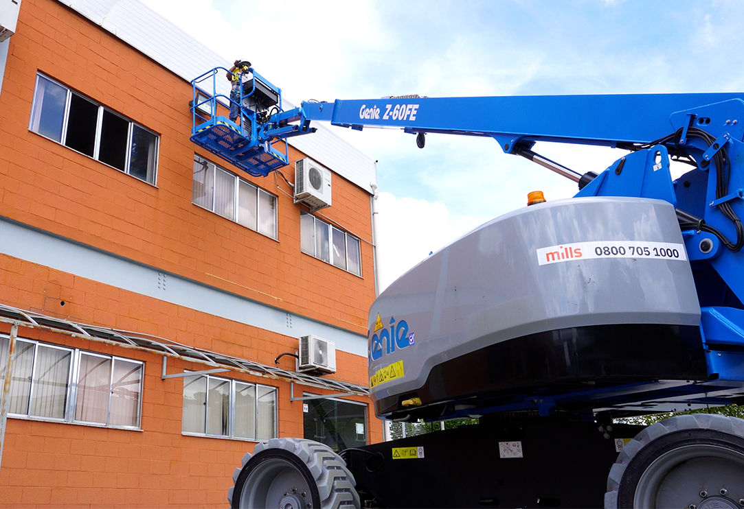 Plataforma Elevatória Articulada em Palmas