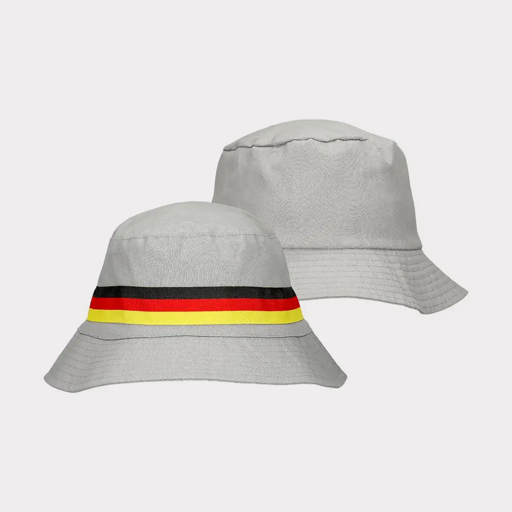 Grauer Fischerhut aus Baumwolle mit einem umlaufenden Band in den Deutschlandfarben Schwarz-Rot-Gold &ndash; Fan-Seite.