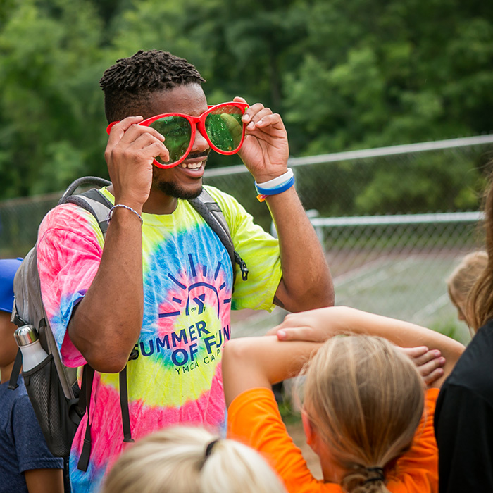 Be a Camp Counselor at the Y!