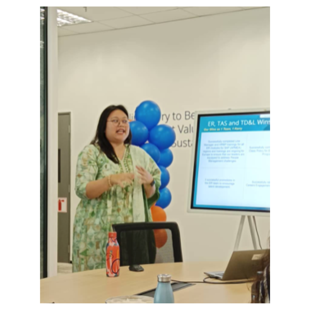 Aqila presenting