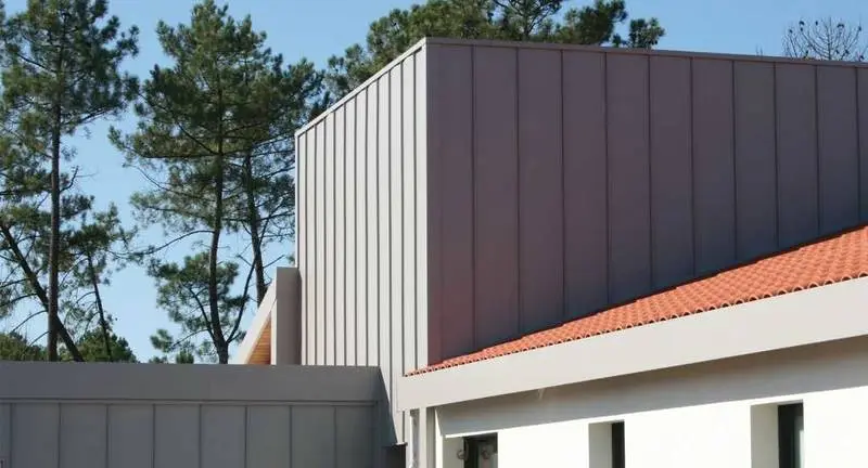 Préférez le joint debout aluminium pour les bardages.