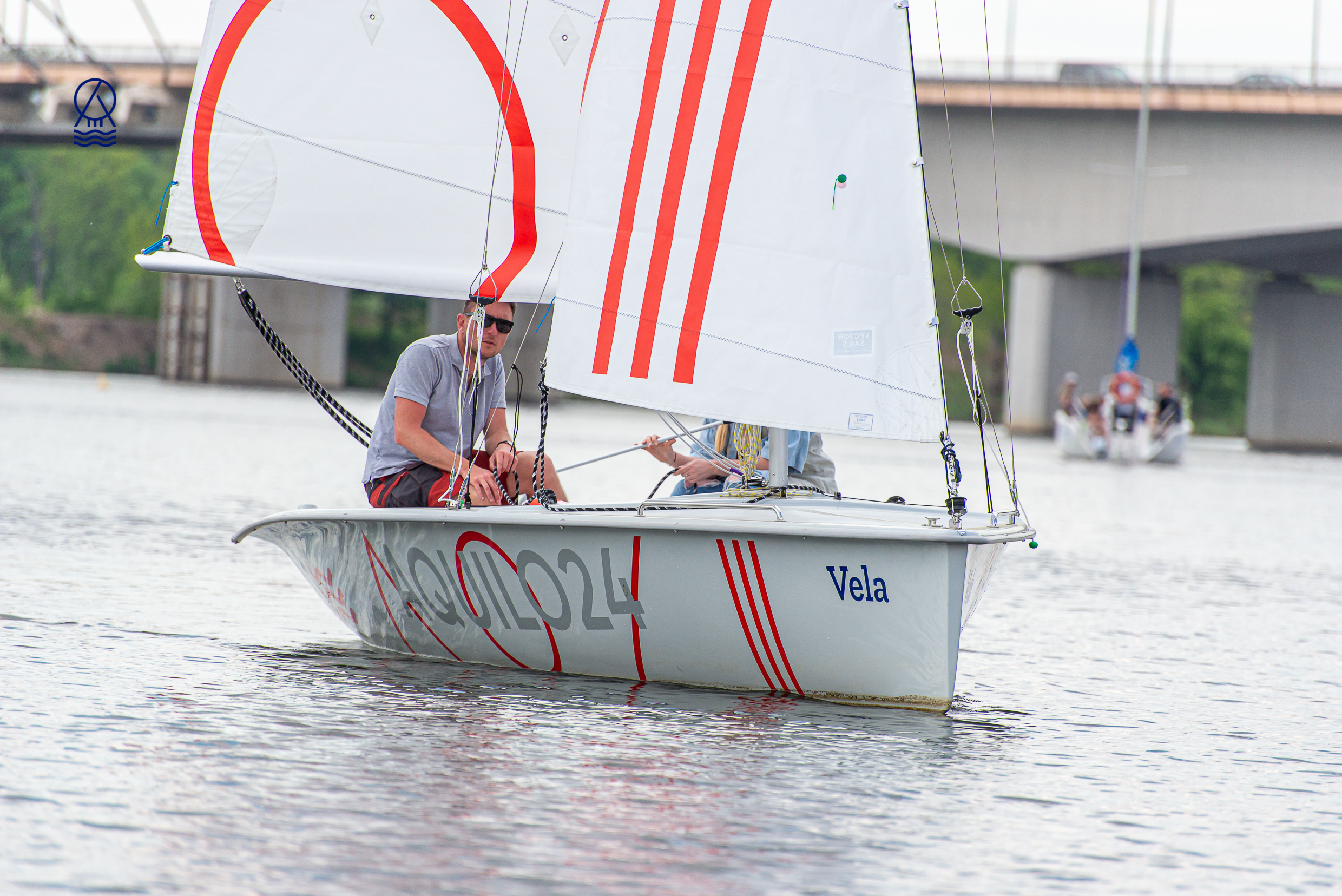 Trening pływania w ślizgu mężczyzna