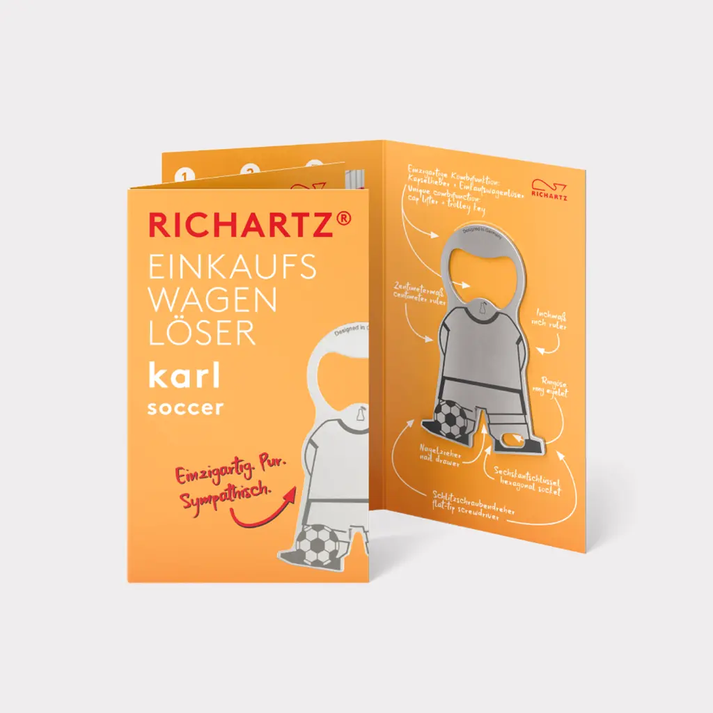 Individuell gestaltbare Klappkarte mit Funktions&uuml;bersicht f&uuml;r den Karl Soccer Einkaufswagenl&ouml;ser &ndash; Perfekt als WM-Kundengeschenk.