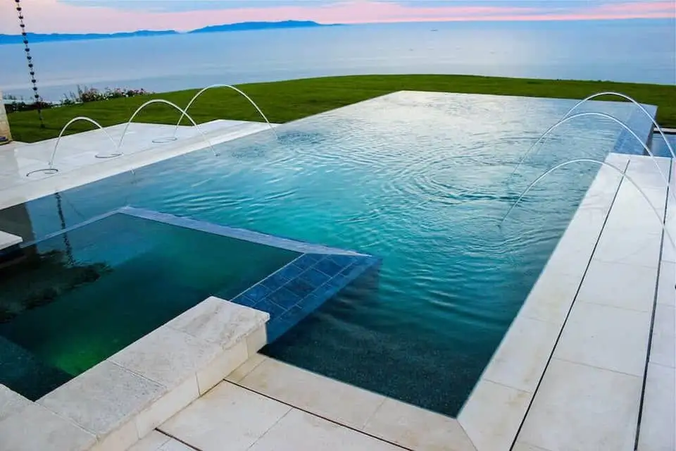 ininity pool design