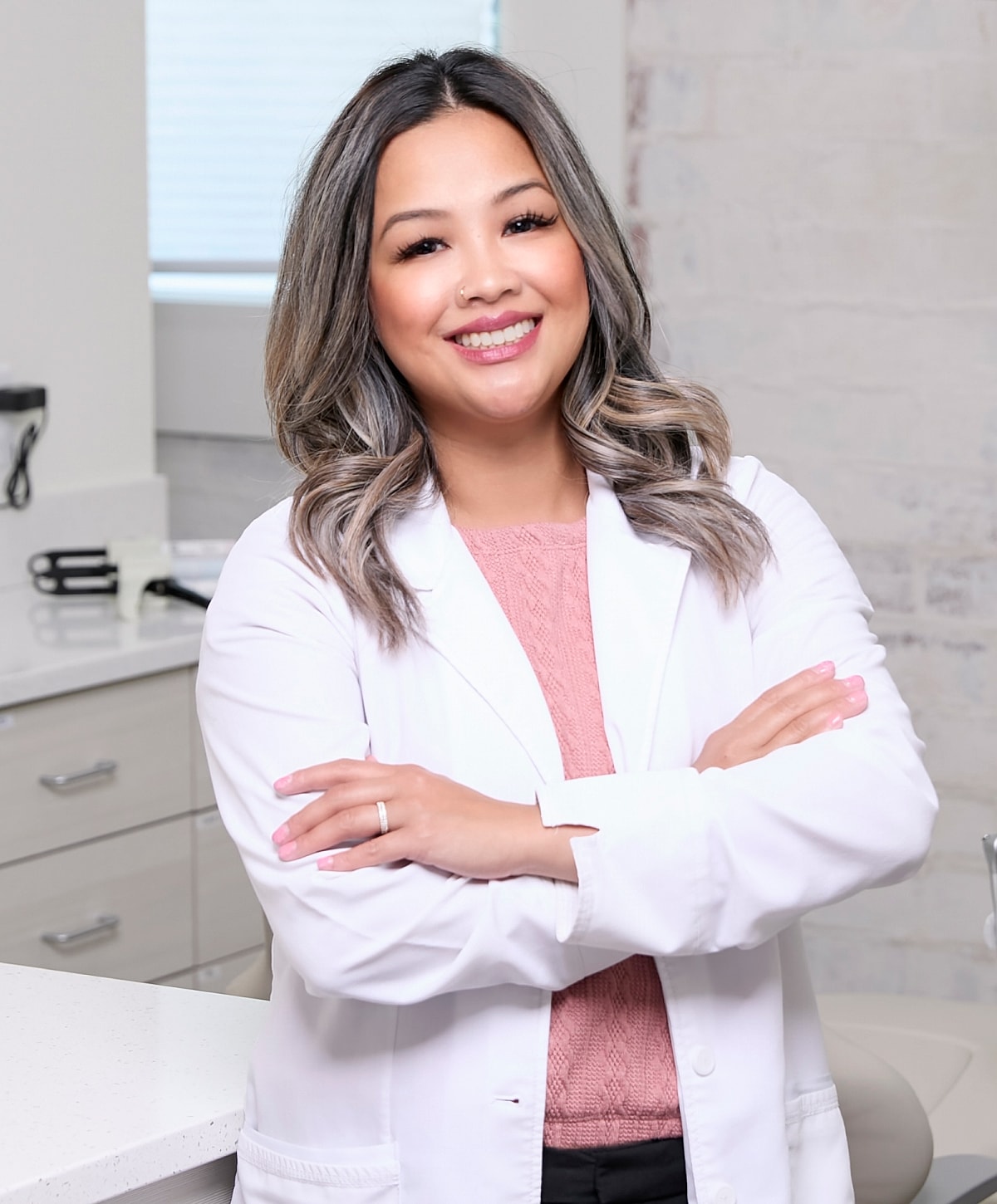 Dr. Mei Saelee