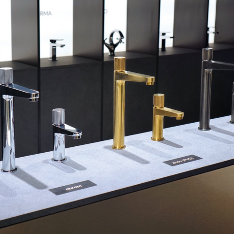 Jak wybrać idealne baterie łazienkowe? Armatura łazienkowa Salony łazienek Wójcik