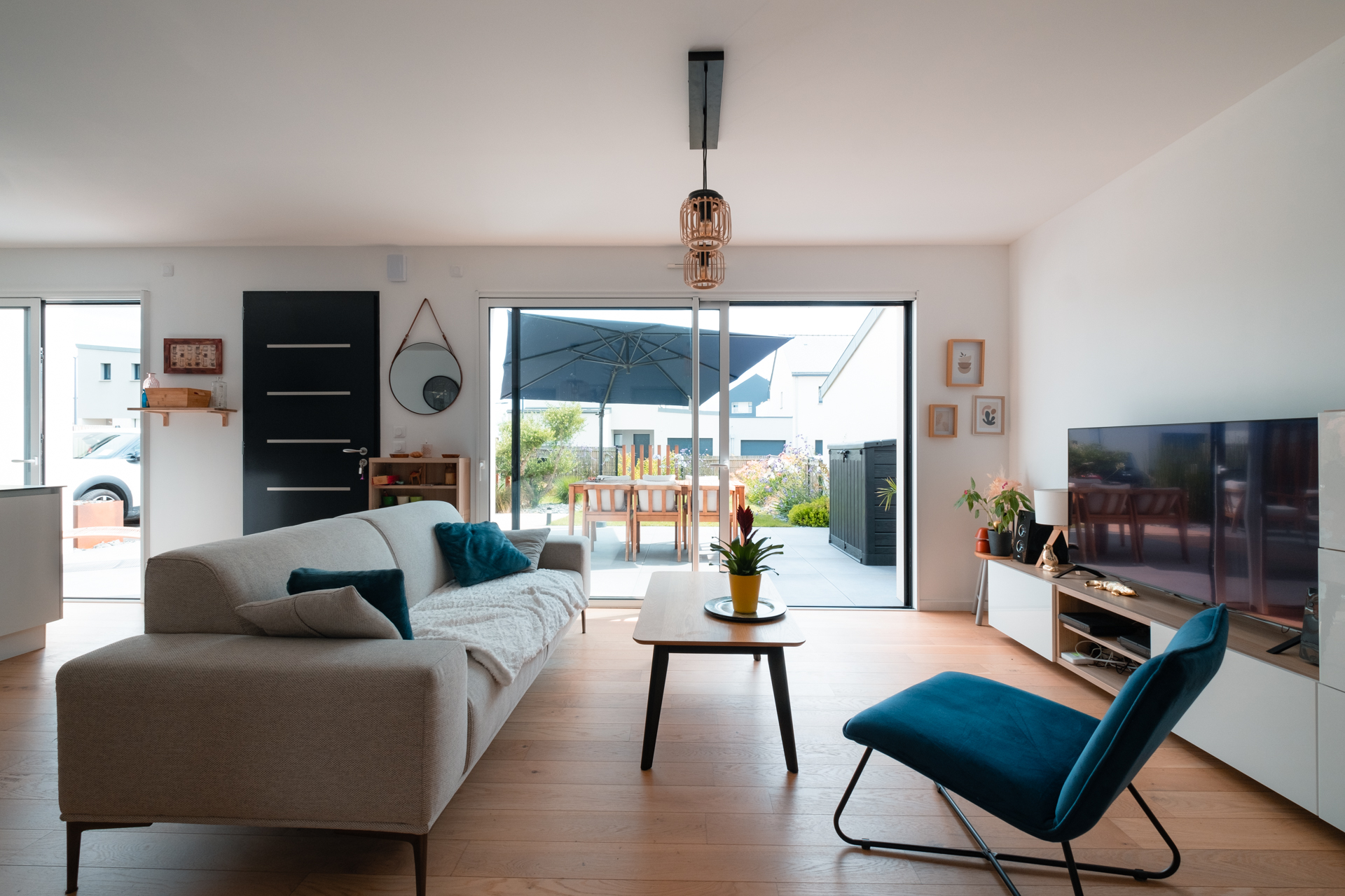 Ambiance intérieure chaleureuse d'une maison Lamotte