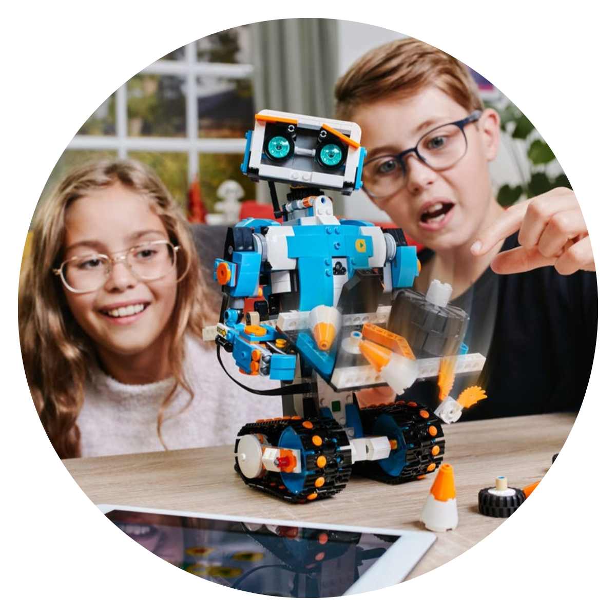 Uczestnik obozu z kulą musującą.