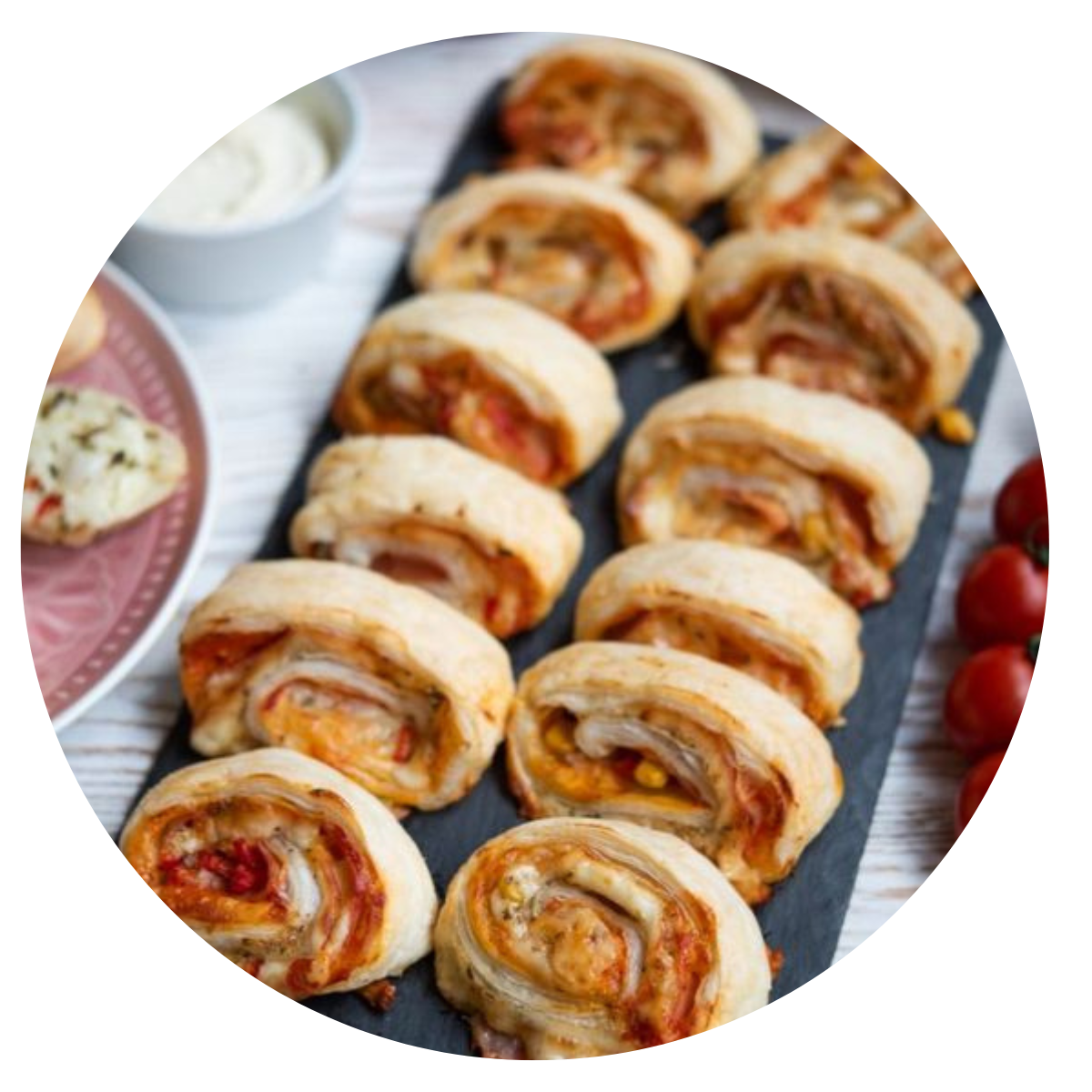 Uczestnik obozu śpiewający karaoke.