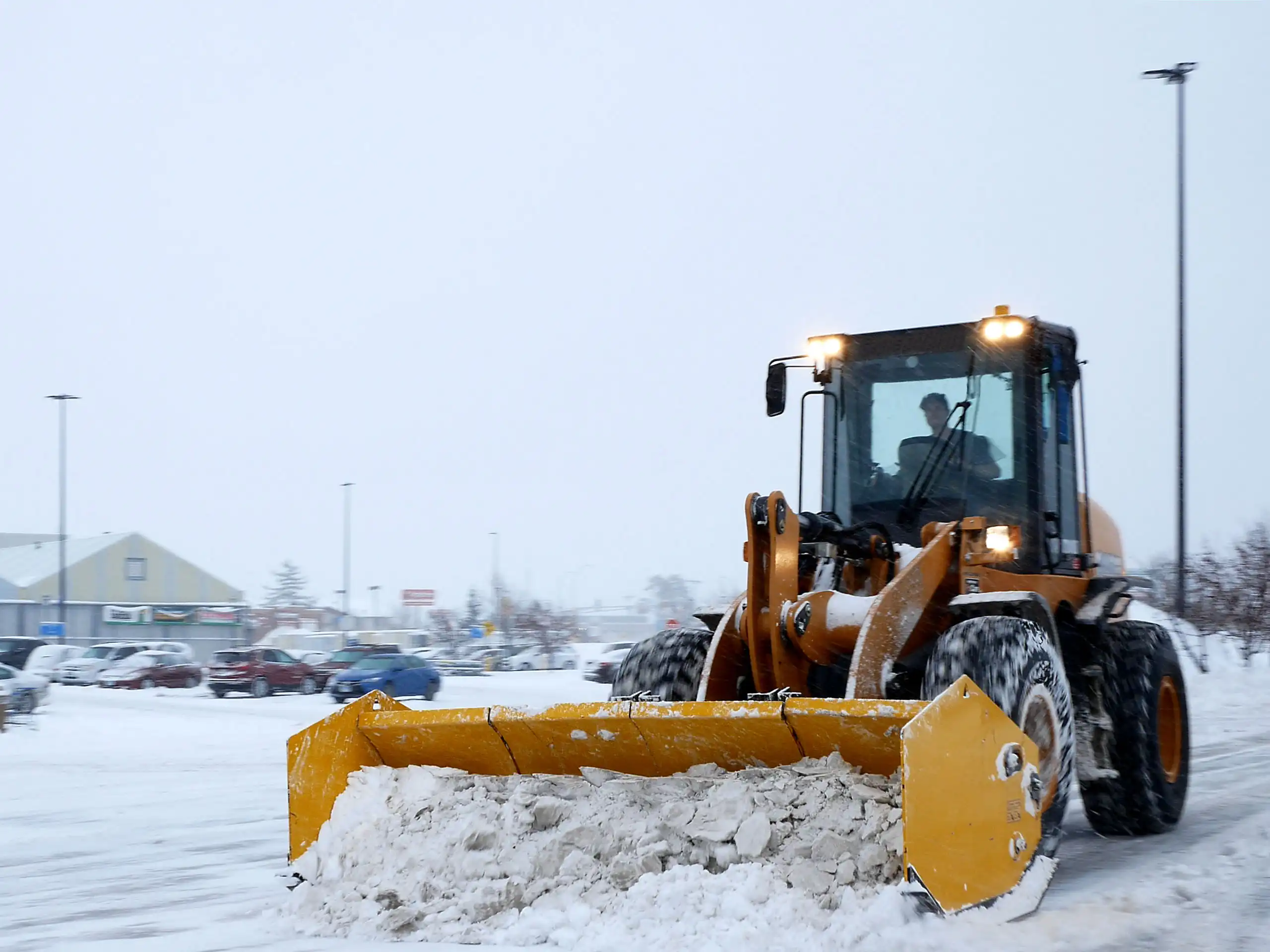 commercial snow plow services