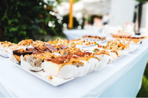 Przekąski finger food – catering Qulinaria finger food catering Kraków przekąski na event firmowy Qulinaria