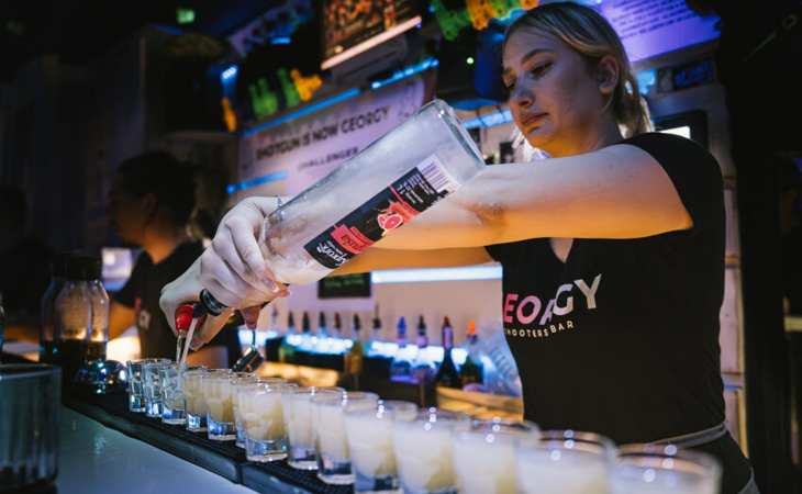 Why Choose a Georgy Shooters Bar franchise? Why Choose a Georgy Shooters Bar franchise?
