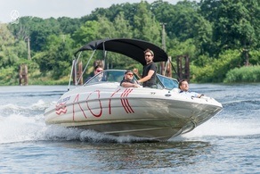 Wpływanie do Śluzy Mieszczańskiej